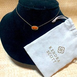 Kendra Scott necklace